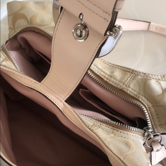 New Coach motif pink and tan purse - Picture 6 of 8